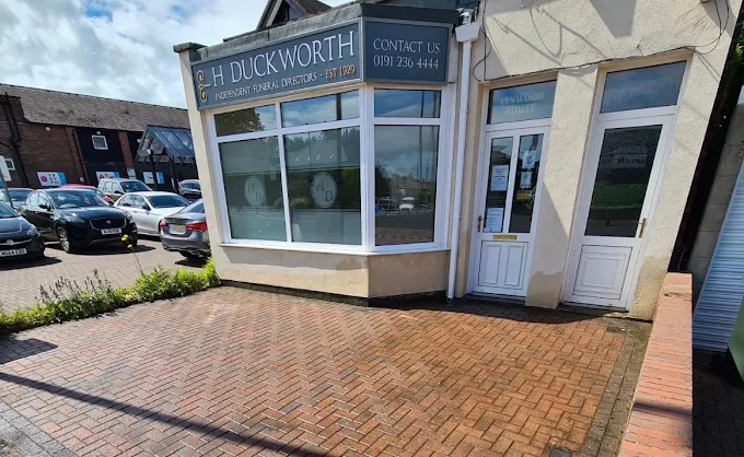 Photograph of the H Duckworth branch in Wideopen